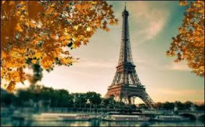 Laquelle de ces orthographes est correcte pour écrire "automne" en anglais ?