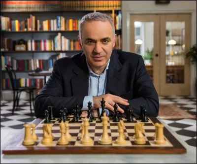 Quel est le meilleur classement mondial atteint par Garry Kasparov ?