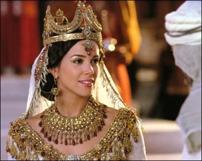 Comment s'appelle la reine ?