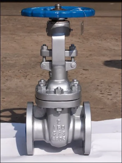 Cette ville est située en Bretagne. Il s'agit de :