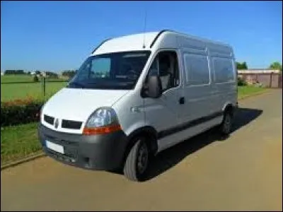 Ce véhicule a un PTAC (Poids total autorisé en charge) de 3 tonnes.
Quelle catégorie de permis est nécessaire pour le conduire ?