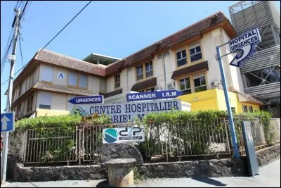 Dans quelle commune le SMUR de l'ouest est-il installé ?