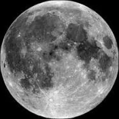 La Lune est la plus petite planète du système solaire avant Pluton.