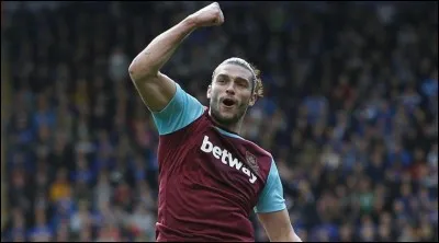 Quel est le nom de cet attaquant de West Ham United ?