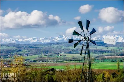 Quel est ce vent turbulent venant du sud-est qui touche le Midi toulousain et monte parfois jusqu'au nord de l'Aveyron ?