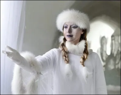 Enfin, qui est cette femme ?