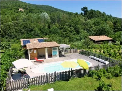 Avec quel animal voyage-t-il dans les Cévennes ?