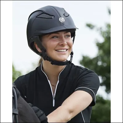 Quel est le nom du sport où l'ont fait du cheval ?