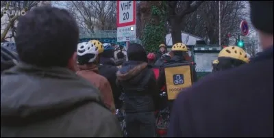 Quel est le dernier nombre du numéro de tél 01 40 35 63...