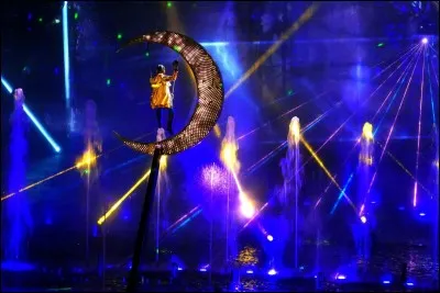 Quel était le nom de l'émission de télévision qui présentait un spectacle de cirque chaque mercredi soir ?