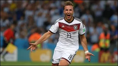 En 2018, qui est le meilleur buteur de l'histoire de la Coupe du monde ?