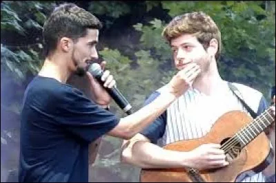 Quels sont les prénoms de ses deux meilleurs amis ?