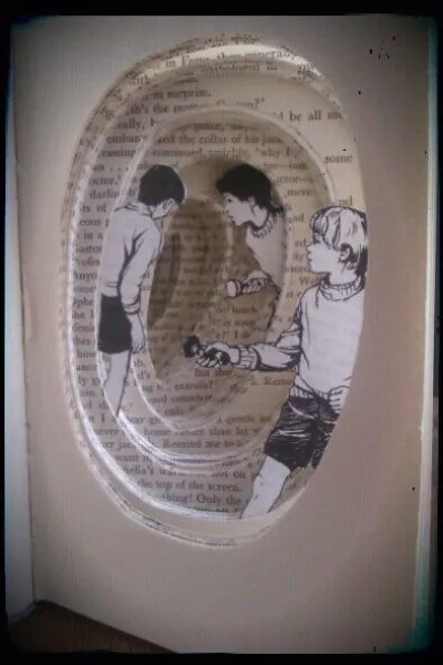 Qui a écrit "Le Clan des 7" ?