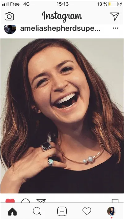 Comment s'appelle l'actrice qui joue Amelia ?