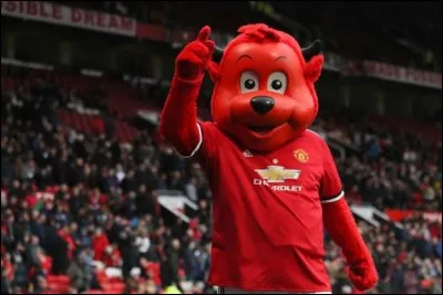 L'actuelle mascotte du Manchester United, est supposée représenter le surnom du club les ''Red Devils''. Elle porte l'uniforme numéro 55 et a deux petites cornes noires. Je vous demande son nom.