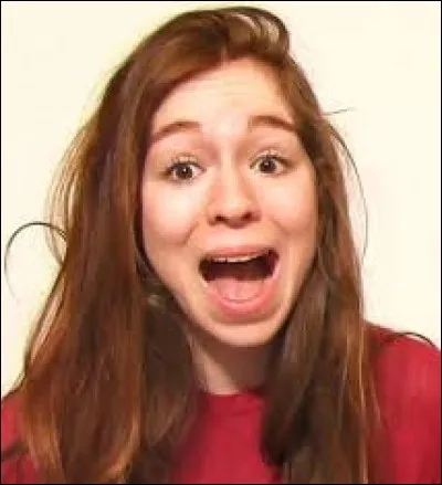 Qui est cette youtubeuse ?