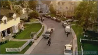 Quel est le nom de la rue fictive où habitent les familles de la série "Desperate Housewives" ?