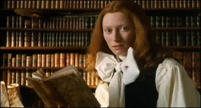 Quel héros d'un roman de Virginia Woolf vit trois siècles en ayant toujours trente ans ?