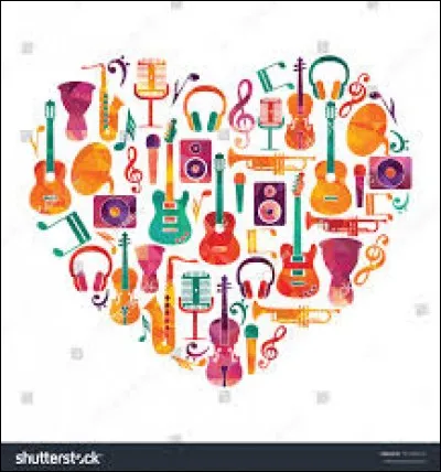 Trois chansons de leur répertoire : "I Want To Break Free", "We Are The Champions" et "Show Must Go On".