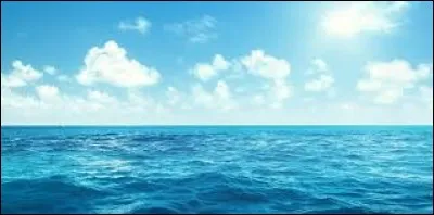 Grande étendue d'eau.