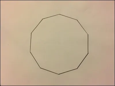 Quel est le nom d'une figure géométrique qui a 10 angles ?