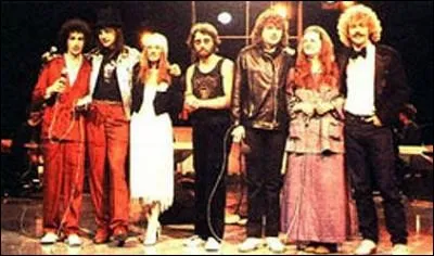 Qui chantent "Les Uns contre les autres" ?