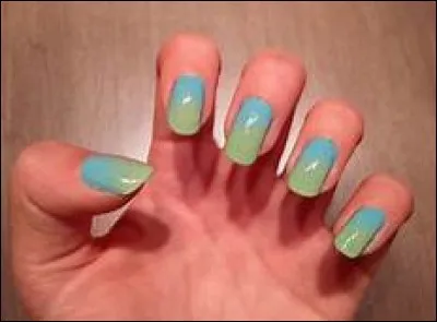 Dans quel pays retrouve-t-on la ville d'Ongles ?