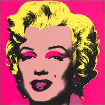 Andy Warhol est né en Angleterre. Vrai ou faux ?