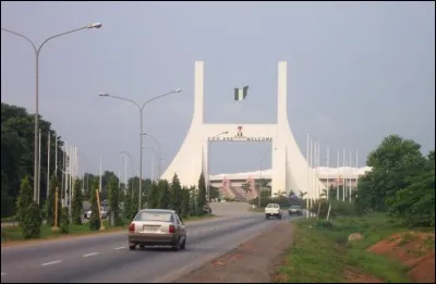De quel pays Abuja est-elle la capitale ?