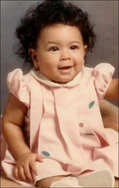 Qui est cette adorable enfant ?