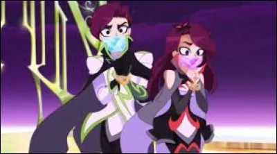 Ce cristal bâillonne les deux personnes ?