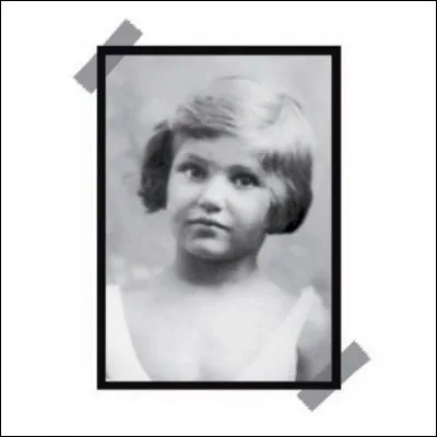 Contre vents et marées venant même et surtout de son bord politique, elle fait adopter une loi en 1974 qui va faire avancer la condition féminine d'un bond extraordinaire.