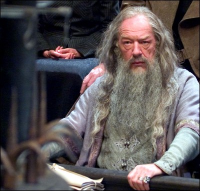 Préfères-tu Igor Karkaroff ou Albus Dumbledore ?