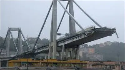 En Italie, le pont Morandi s'est effondr&eacute; le 14 ao&ucirc;t 2018. Dans quelle ville se trouvait-il ?