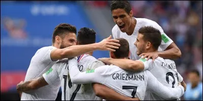 Pendant quel match les Bleus étaient-ils en blanc ?