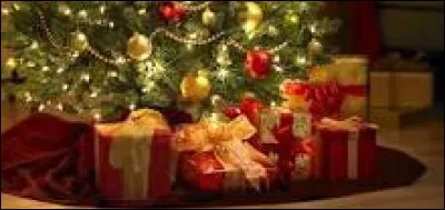 Laquelle de ces traditions ne fait pas partie des traditions de Noël ?