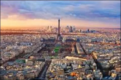 Quel monument ne se trouve pas à Paris ?