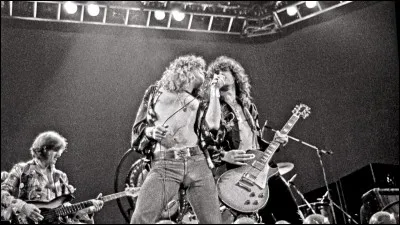 Qui est le guitariste du groupe de rock mythique 'Led Zeppelin' ?