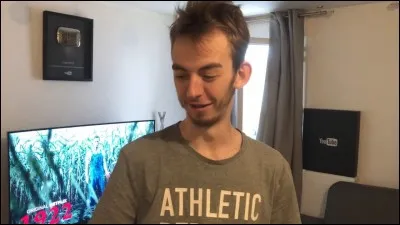 Comment s'appelle ce youtubeur ?