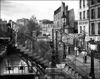 Qui jouait dans le film de Marcel Carné "Hôtel du Nord" ?