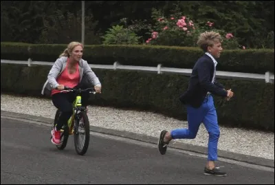 Comment s'appelle le personnage joué par Louis Durant ?