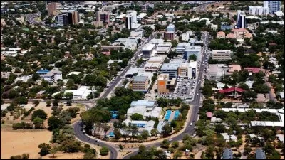 Cette ville africaine, capitale du Botswana, c'est :