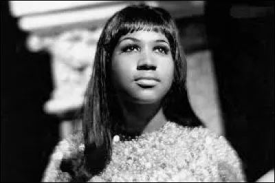 ''I Say a Little Prayer'' est une chanson d'Aretha Franklin. Durant quel mois de 2018 est-elle décédée ?