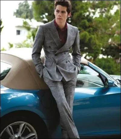 Qui lui a appris à conduire ?