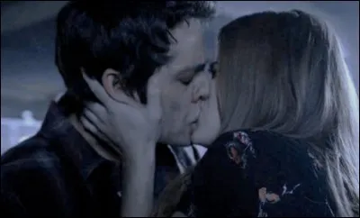 À quel âge a-t-il embrassé pour la première fois ?