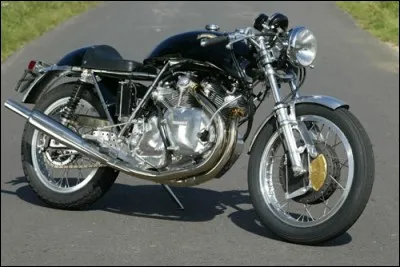 Egli a monté des turbo-compresseurs sur des Kawasaki et des Yamaha.