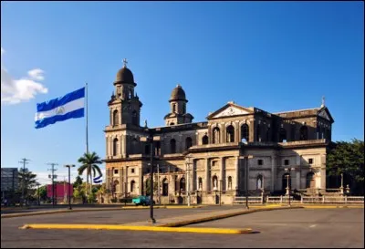 Cette ville d'Amérique centrale, capitale du Nicaragua, c'est :