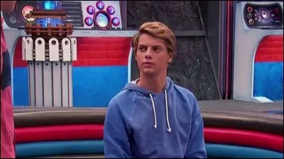 Quel est l'âge d'Henry dans la série ?