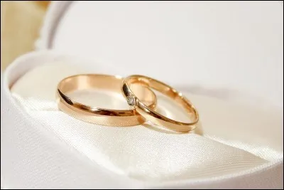 En général les mariés ont le choix de se marier soit...