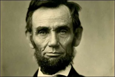 Qui a assassin&eacute; Abraham Lincoln le 14 avril 1865 &agrave; Washington ?